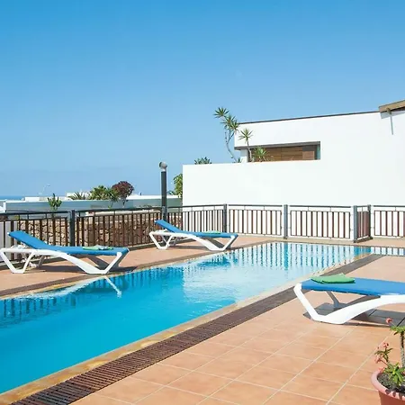 Puerto Del Carmen Sleeps 6 Pool Wifi Villa *
